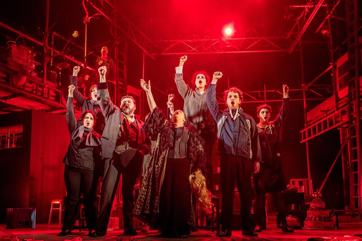 dottiyatro's tweet photo. @liamthomasking @i_am_StephPayne @loushephard @ozlemdaltaban @mayakurdo @unsalhalil #LauraDonnely
#OwenThomas #CalumPaterson #DavidButterworth #DanDixon #JessicaWard #MikeGriffiths #CiaraMcCafferty #DanTravis #ThomasKitching ❤️ #MrsPuntila https://t.co/pDSiB3q7Cz
