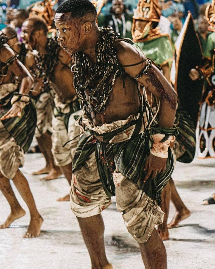 netinho_campos7's tweet photo. Salva dor dessa gente escrava, dolente
Que não se entrega não, quebra corrente... 💚⛓✊🏾
#avozdaliberdade #cubango #somdacor
#carnaval #samba #riodejaneiro #rj40graus #comissaodefrente #equipePT #vaidarPT
#sambanaveia #eusouosamba #passista #Vamoquebora #molequeatrevido https://t.co/1H31R3spQ5