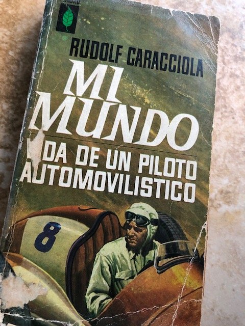 MediaRacing's tweet photo. Dado que soy nerd, propongo un challenge con libros… #RacingBookChallenge (o algo así. Como para ponerle nombre…) Cinco días, cinco libros “racing” que te hayan marcado por alguna razón. Quedan todos invitados a participar. @JAL69 @juanpilosino @luisramv https://t.co/VjZX5CmuiC
