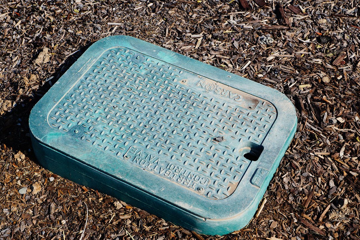 RivertonUtahGov's tweet photo. SECONDARY WATER NOTICE: Riverton City will begin filling the secondary water system on March 23 for maintenance purposes. Please ensure ball valves are CLOSED so your basement and yard don't get flooded. The secondary system will be ready for use by May 1. Spread the word! https://t.co/uBfJjrgJDS