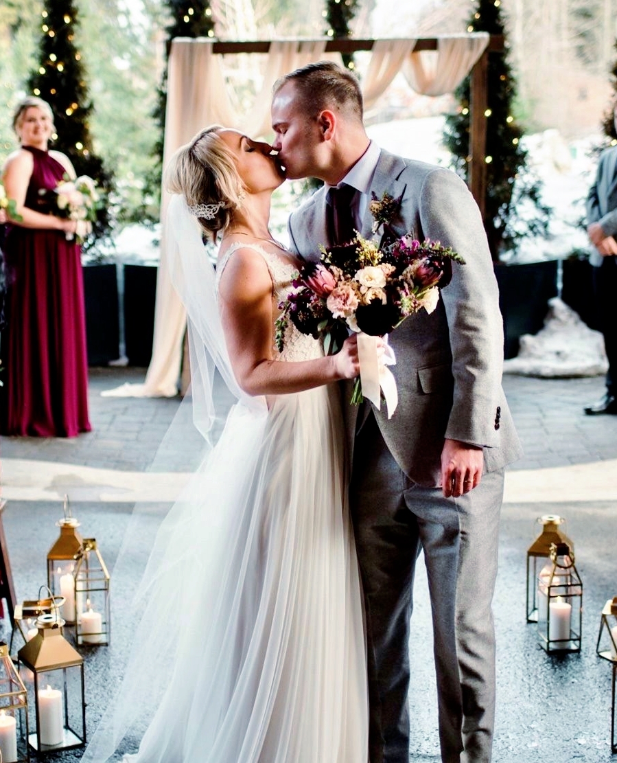MikaellaBridal's tweet photo. Our love will protect us like armor💓#Style2193
Go to our instastory today to hear from one our real MIKAELLA March brides on her new reality now
.
.
https://t.co/4RUWFSX7QI
.
.
👰: @Natalie_Okai
📷: @sheltonsphotography
🛍️: @demafille_bridal https://t.co/Itscbvuce1