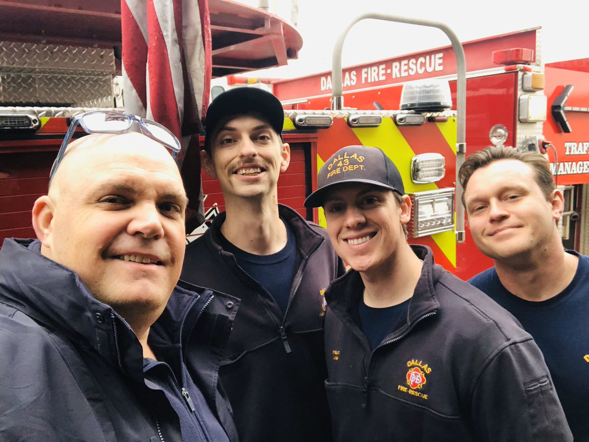 EricMooreIHX's tweet photo. Can I just say how grateful I am for AT&T. This company has gone above and beyond for there employees. Working with first responders on our First Net team through this hard time. #FirstResponders #firstnetrocks #inhomeexperts https://t.co/N5bxFAgLkb