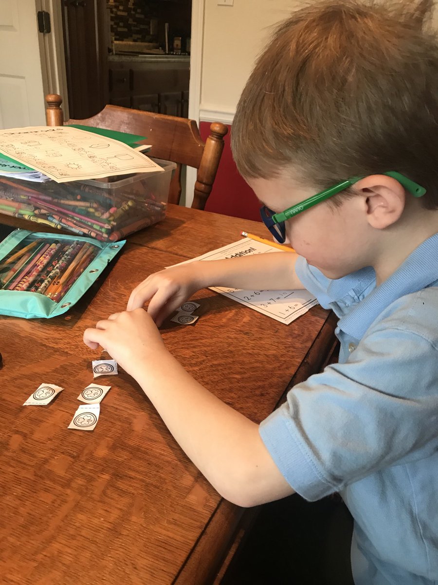 vaatl's tweet photo. @Lockheedelem #WorkLifeBalance  
kindergarten class of 1- shamrock addition and sight word practice! https://t.co/Kmy4xr6uj1