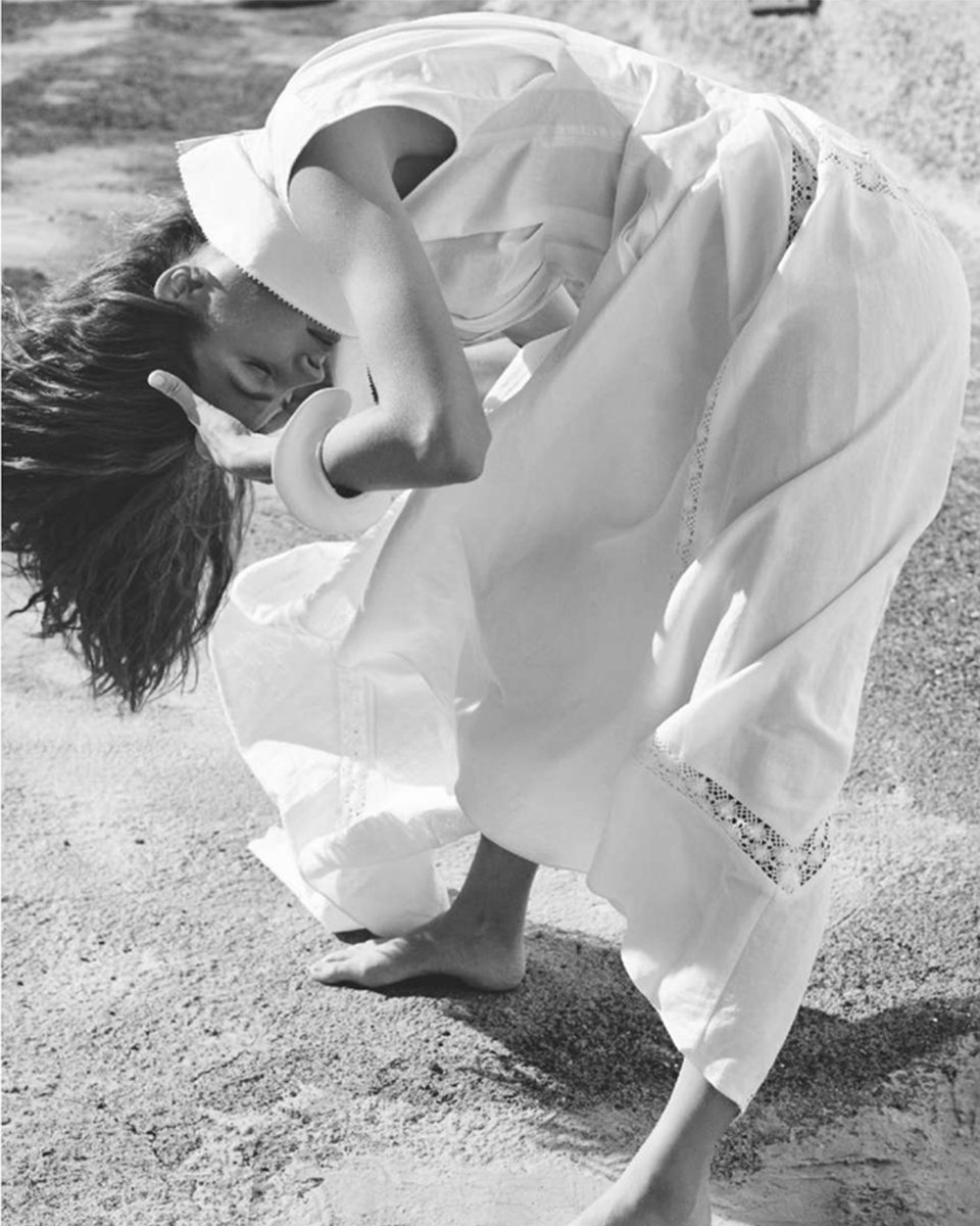 LoeweOfficial's tweet photo. #LOEWESS20 featured in ELLE France.

Photography Stefano Galuzzi
Styling @jeannelebault 

#LOEWE https://t.co/0VvTSW28ij