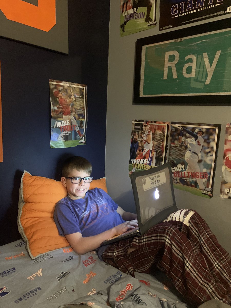 kate28m's tweet photo. Hi Mrs Fernandez!  I’m getting all my work done!!  from Ray 🤓 @Fun_in_4F https://t.co/I8cEWWzl9P