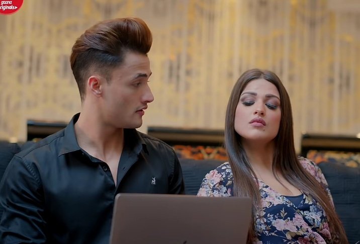 MaunVicharak's tweet image. This #jealous moment, apna Asim pe #HAQ jatao moment

#SuchCute
#KallaSohnaNai #SohnaAsim