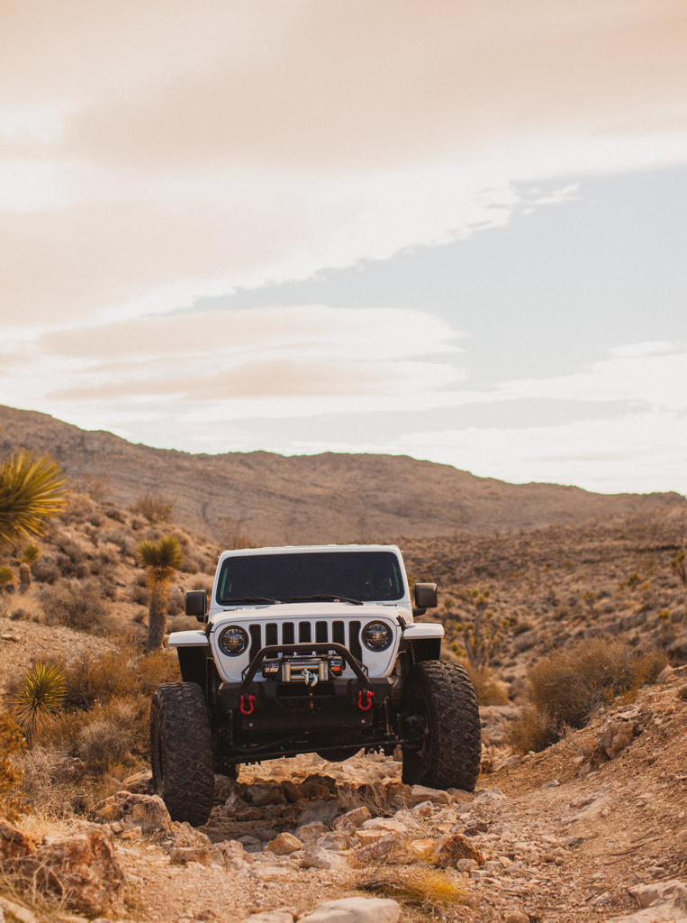 rigid_axle's tweet photo. Midway through the day and ready for some 4x4action 😎
•
•
•
•
#rigidaxle #transfercases #transfercase #differential #familytime #friends #desert #jeepwrangler #jeeprubicon #jeepjeepbeepbeep #wranglerunlimited #differential #transfercases #transmission #4x4 #4x4offroad https://t.co/7kocIByOvc