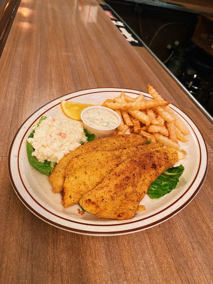 CityClubCle's tweet photo. 🐟 Lenten Specials! 🐟

Need your Friday fix of fish? We've got you covered! Try our Lake Erie Perch Dinner or our Fried Cod Fish Sandwich today.

Call 440-734-0850 to place an order for curbside pickup today! https://t.co/prsKqM5hKC