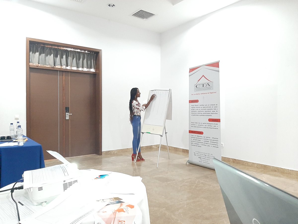 SBNMozambique's tweet photo. "This training showed me how important is to manage and control the finance of my business &amp; how i have been putting my business at risk everyday",said Lucia, an entrepreneur from Tete

#Training
#businessmanagement
by
@SBNMozambique 
💪with
#IPEME
@CTA__Official 
@GainMocambique https://t.co/5VMlNxwAtz