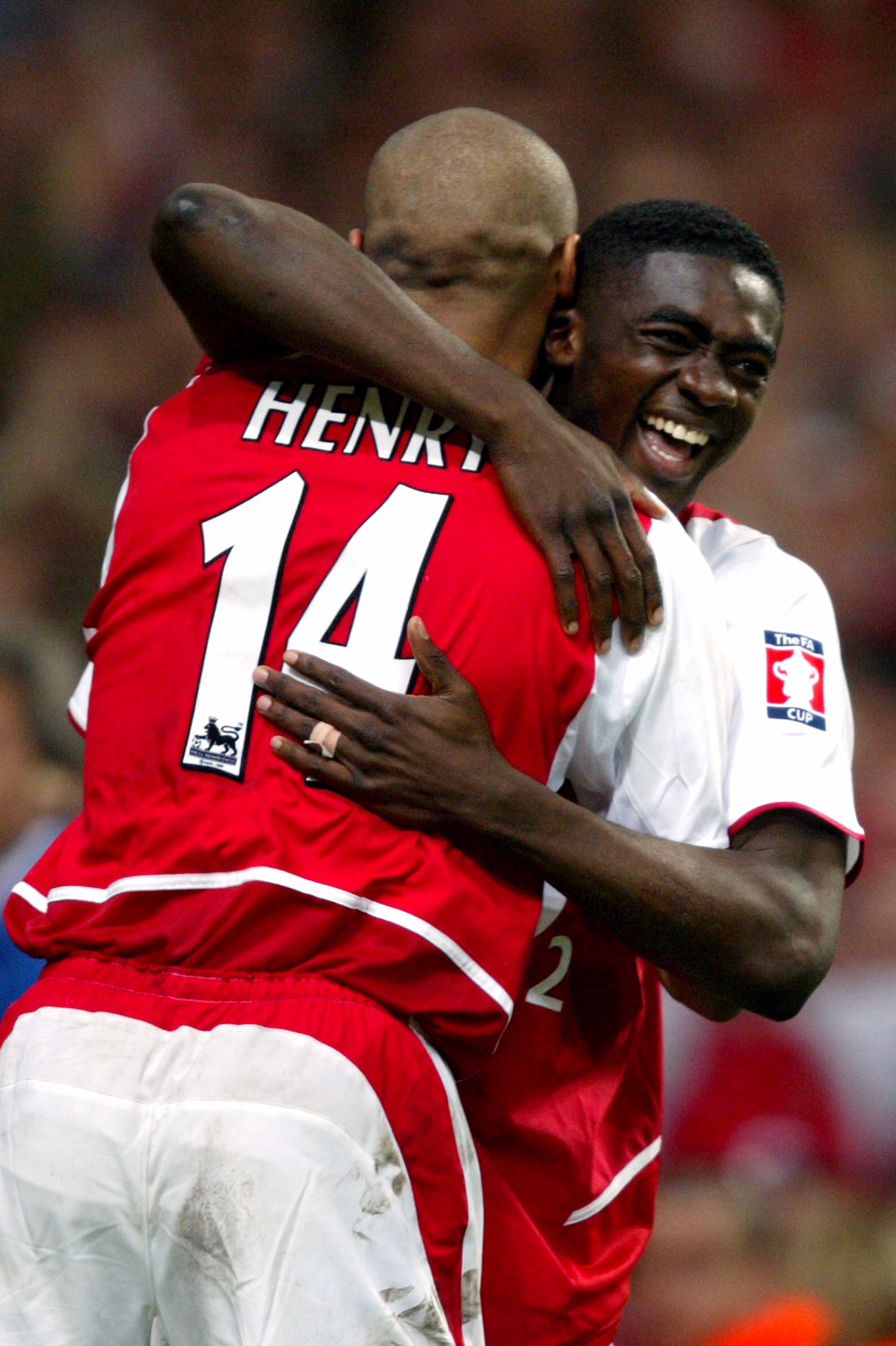 Happy Birthday Kolo Toure!  Relive the Arsenal glory days here:  
