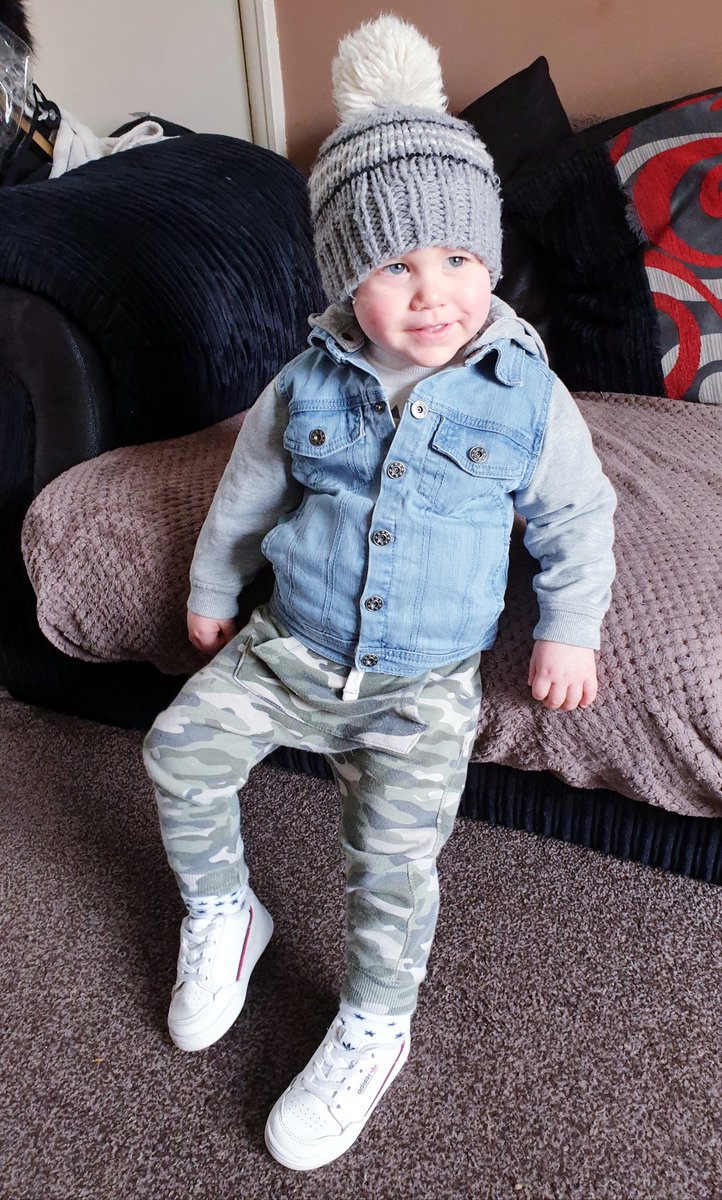 Hmac82's tweet photo. My Grandson my little model xxx ❤❤ https://t.co/xpFZojTxkd