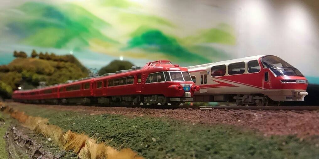 Caferest_bar_Fe's tweet photo. 赤い電車②
元気を出して頑張ります❣️
子供達が家に帰ったあとジオラマの中を赤い電車が走っていました。みんな良い夢みてください＾
https://t.co/QoQKbcDGe1
#ジオラマ食堂
#民間学童レインボー鉄学館 https://t.co/uLNF2Dajpp