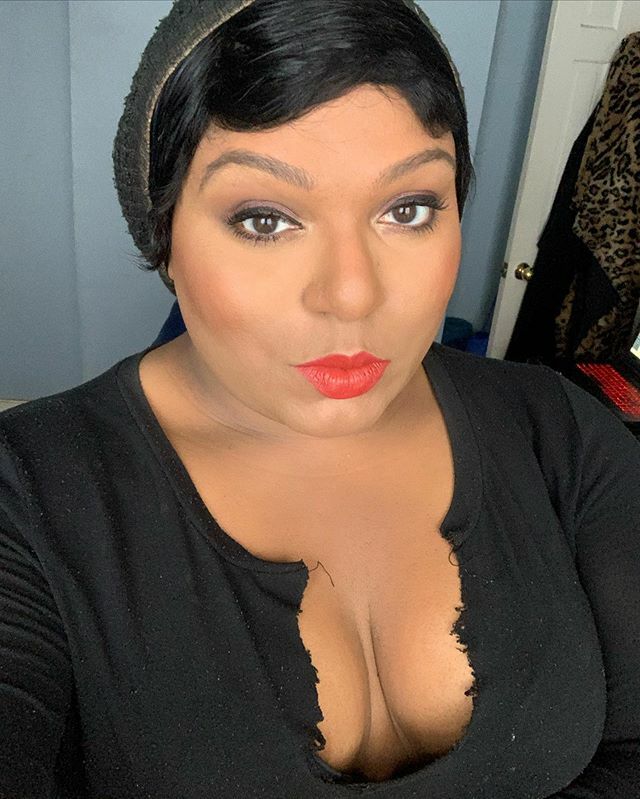 ageofadelina's tweet photo. They may take away my bars and cocktails, but they will NEVER TAKE AWAY MY @maccosmetics! #workfromhome #linadelaferr #transgender #transwoman #girlslikeus #thisiswhattranslookslike #transisbeautiful #transgirl #translivesmatter #rochester #newyork https://t.co/RNeN74SDNp https://t.co/BqJXIPgPAw
