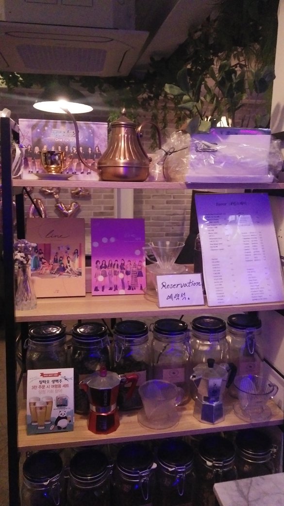LeesujiSupport's tweet photo. 이수지 생일 우리 같이 축하해요~

♥ 1인 1메뉴 주문 부탁드립니다
♥ 주문 시 컵홀더+포카+스티커 제공됩니다+포토스트립
♥ 해쉬태그 잊지마세요! 

#수지야_생일
#HappySujiDay
#Sujiya_Day
#0320_이수지데이 https://t.co/en7xdJV4uq