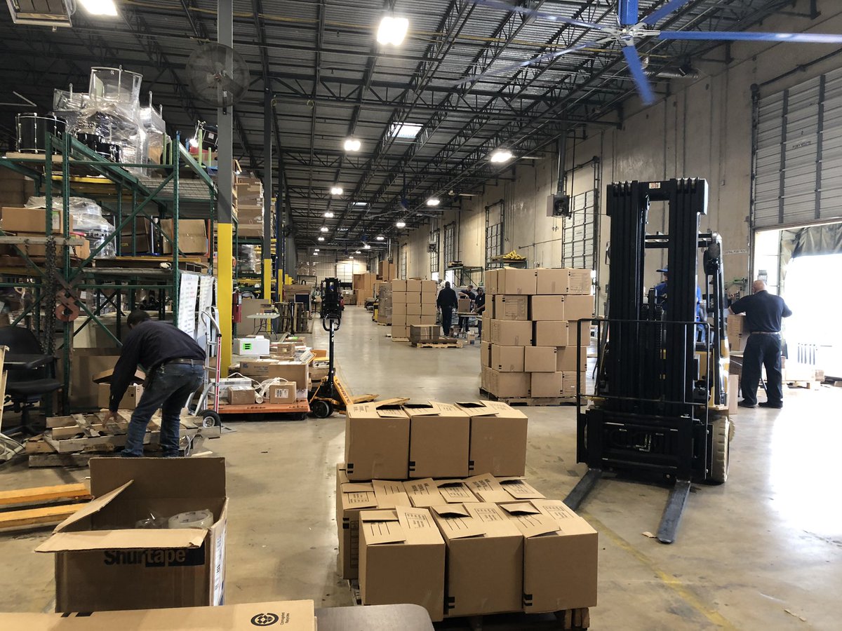 Alice_P1422's tweet photo. Our NISD Purchasing/ Warehouse Department serving our community by preparing boxes to be filled with food for our students &amp; families of NISD! @NISD @barryperez11 @briantwoods1 https://t.co/U8aozWZ3ut