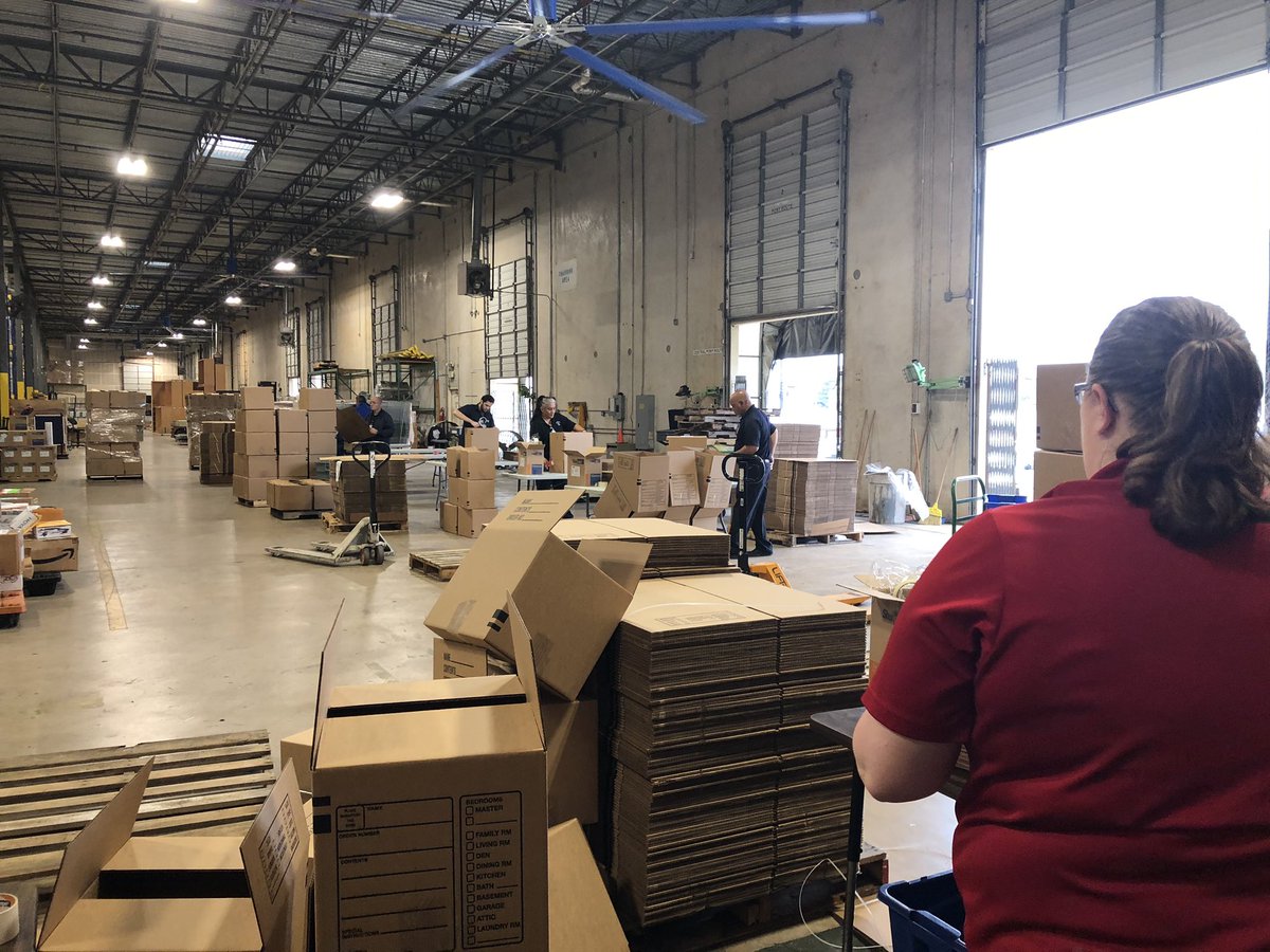 Alice_P1422's tweet photo. Our NISD Purchasing/ Warehouse Department serving our community by preparing boxes to be filled with food for our students &amp; families of NISD! @NISD @barryperez11 @briantwoods1 https://t.co/U8aozWZ3ut
