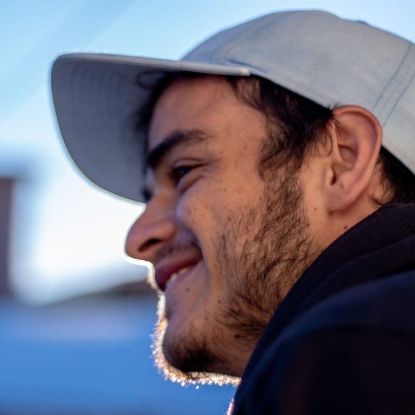 DanielGiraldoHo's tweet photo. #NuevaFotoDePerfil #morning #wakeup #NoSleepWorld https://t.co/yWng0kRLVX