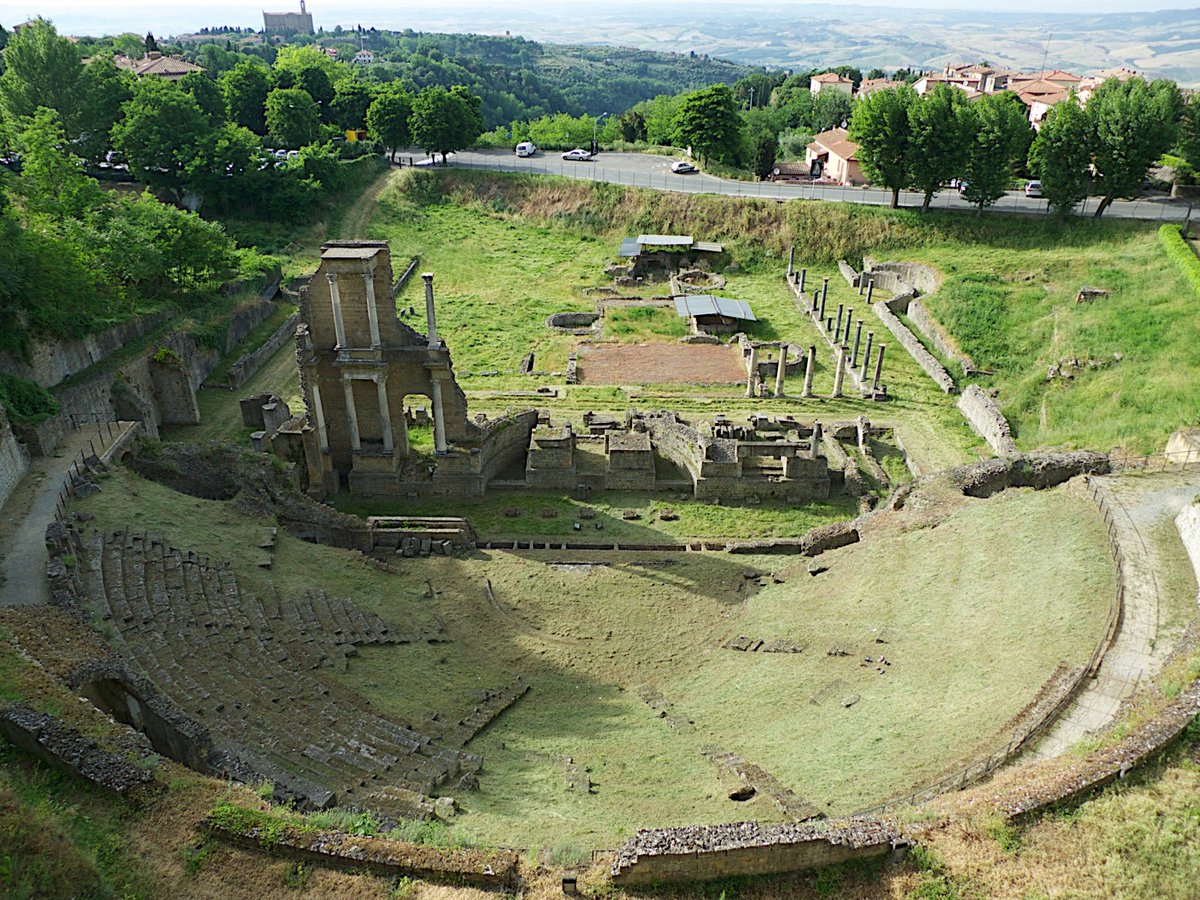 TimeTravelRome's tweet photo. π§ββοΈβ"100 Rulers & Rebels of Rome". π Day 33. #Pupienus (170-238). Urban Prefect of Rome, he was supported by Senate in the war against M. Thrax. But his coreign with Balbinus lasted for 3 Months only: both were killed by Praetorian Guard. His place: π #Volterra, his birthplace https://t.co/pfbtIV3i4C