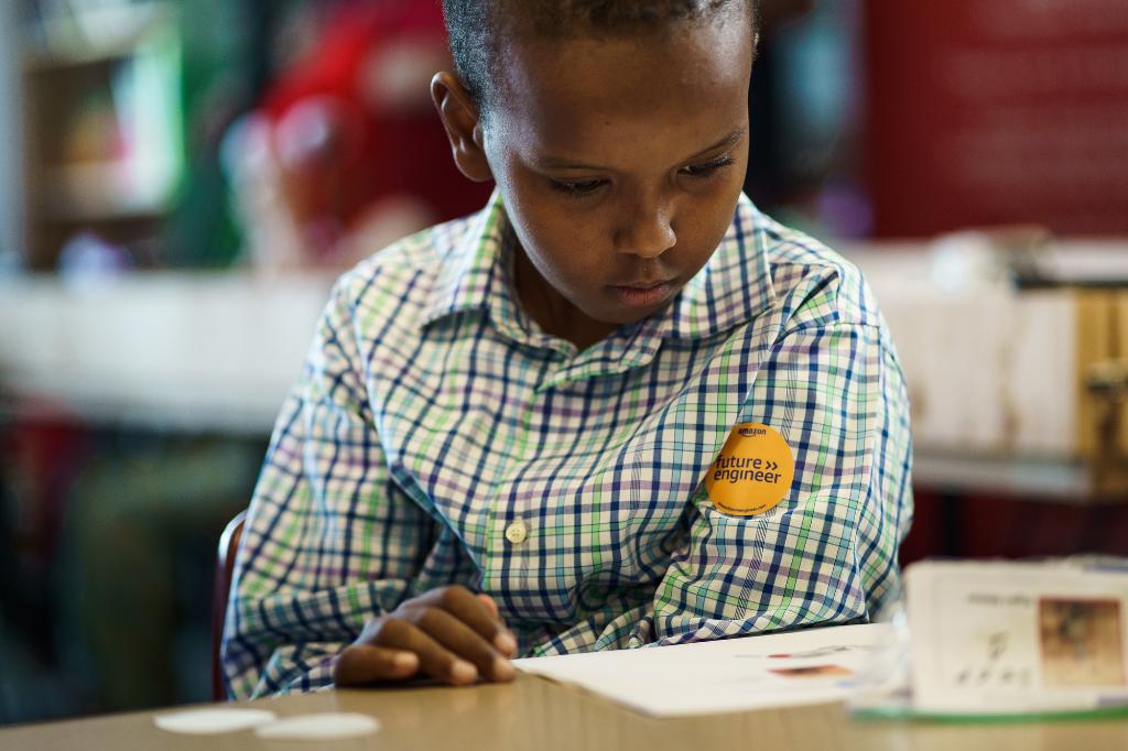 With schools closed due to the spread of COVID-19, we know parents and teachers are looking for resources. #AmazonFutureEngineer will offer free access to computer science courses for grades 6-12 in the U.S. bit.ly/33wau0j