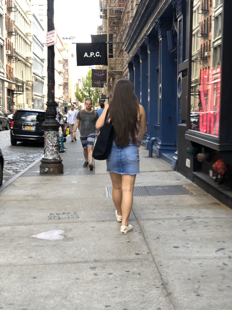 amasian14's tweet photo. dear COVID19,
please don’t take away everything i’ve been looking forward to,🙏 13 years is a long time commitment for someone who’s not even 18
sincerely,
me #classof2020 #COVID19US https://t.co/JkeXx1Yzby