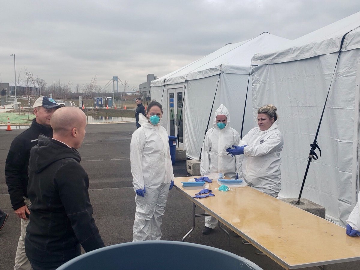 RepMaxRose's tweet photo. I want to thank @NYGovCuomo, @BasilSeggos and their team for getting this mobile testing lab up within DAYS of our conversation. This is how fast the federal government should be working to meet this pandemic's demand for:
- Masks &amp; PPE
- Test Kits
- Ventilators
- Hospital Beds https://t.co/FC9WBpoPCN