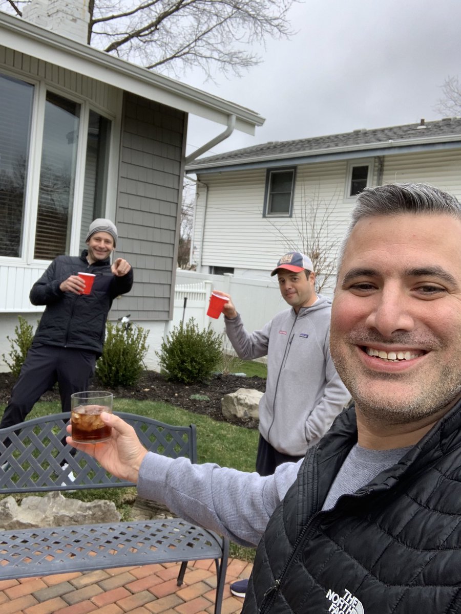 Social distancing at its finest.  ⁦<a href="/LMenkes1/">Larry Menkes</a>⁩ ⁦<a href="/barriejb/">Jason Barrie</a>⁩