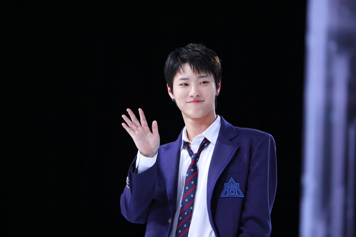 CHOSEUNGYOUN_TH's tweet photo. 𝑨 𝒚𝒆𝒂𝒓 𝒂𝒈𝒐🤍✨

190320 วันแรกของการพบปะกับเหล่าโปรดิวเซอร์ในฐานะเด็กฝึกโชซึงยอน เป็น รักแรกพบของใครหลายๆคนเลยใช่ไหมคะ🤟🏻 ผ่านมา1ปีแล้ว จนถึงตอนนี้ซึงยอนของเราได้ความรักจากทุกคนเพิ่มขึ้นมากเลยค่ะ ขอบคุณที่สนับสนุนซึงยอนมาตลอด เรามาอยู่เคียงข้างซึงยอนไปด้วยกันนานๆเลยนะคะ https://t.co/GDr9bGyRmP
