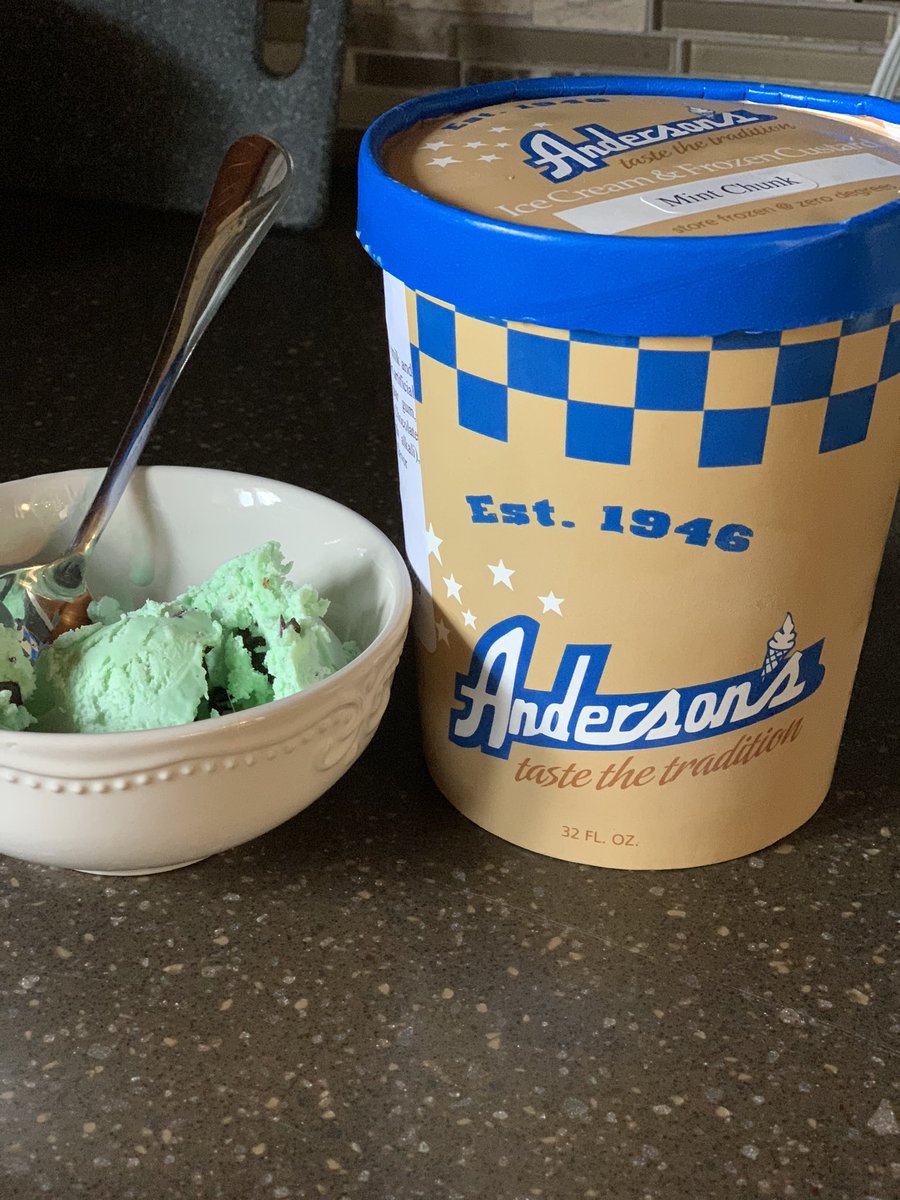 roastbeefkimmel's tweet photo. Ready to Go! Are you gonna share? Open 11-8!
#together #weshallriseabove #icecreamfix https://t.co/VwM2C2PgQg