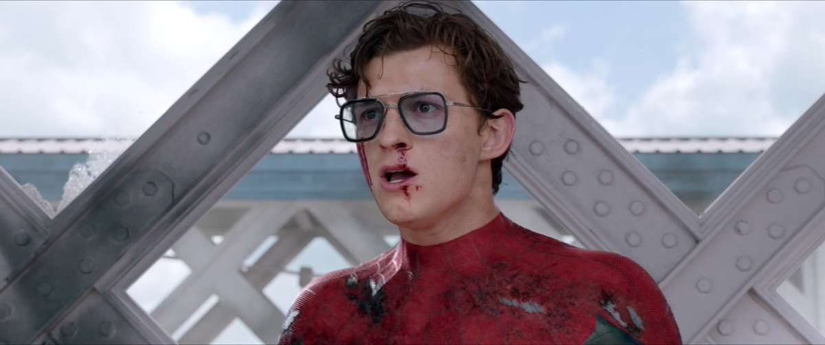 LttlStpdMnstr's tweet photo. 🇺🇦 Людина-Павук: Далеко від дому 
🇬🇧 Spider-Man: Far From Home

⭐️6/10⭐️

вот новый Марвел как всегда: вроде и хороший фильм, а вроде и все так вылизано под стандарты супергероики, что никаких эмоций не вызывает, даже бомбежа жопы :( https://t.co/H8rkjUPYbN