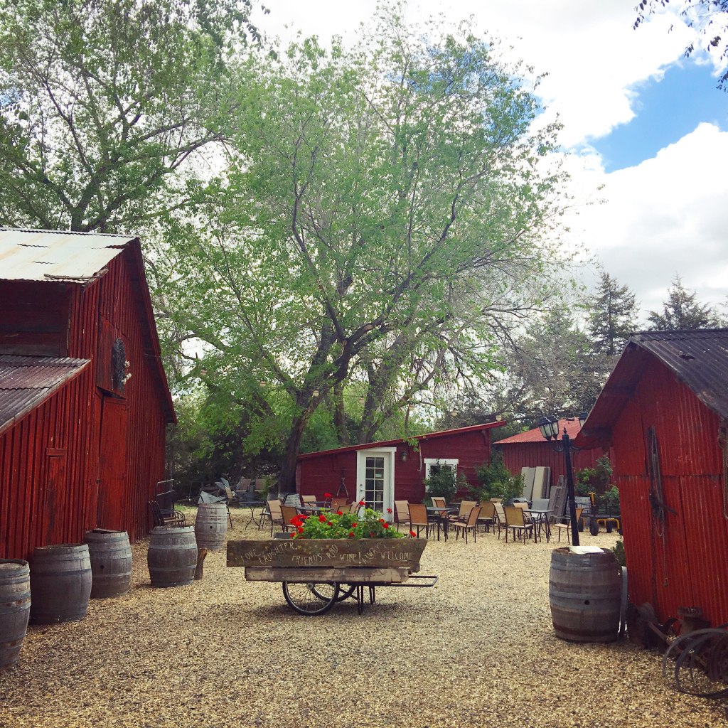 GCVineyards's tweet photo. Temporary Closure https://t.co/prmnNkesQp https://t.co/Zyz694KBVr