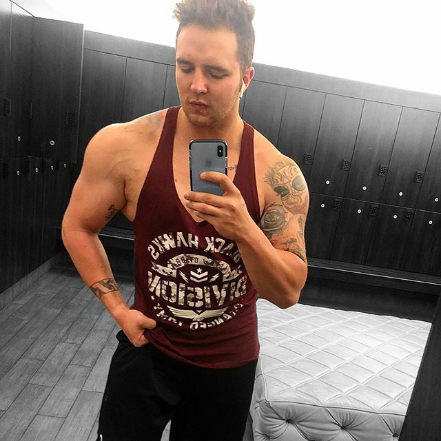 DylanBrighton's tweet photo. Self isolating myself in the gym for the time being. I might just make a protective wall out of dumbbells. https://t.co/7RJlmn7ACp https://t.co/ZV3GPYzP1w