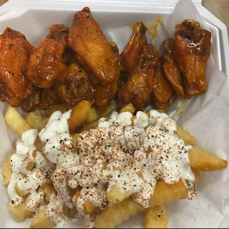 IGotHuntsville's tweet photo. IGotHuntsville is proud to announce the availability of the @rookiezwingzbar  website!!! Check out the website and place your orders today!!! THANK YOU, @rookiezwingzbar  for allowing us to showcase your business and vision!

https://t.co/QTknE0N6e5 https://t.co/HZc4MYpl95