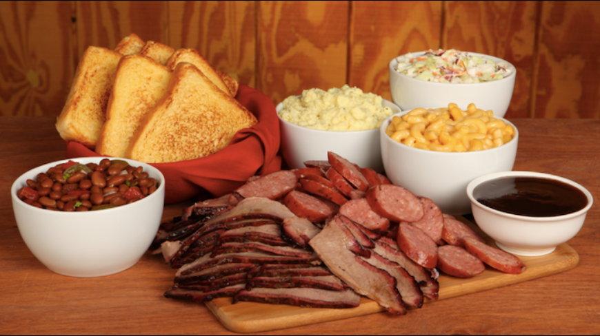 #BBQuarantine
Super Chuck Wagon, available for takeout at all 18 locations. 🍖2 pounds of meat, 4 sides, 6 slices of Texas toast, BBQ sauce🍗 #shoplocal