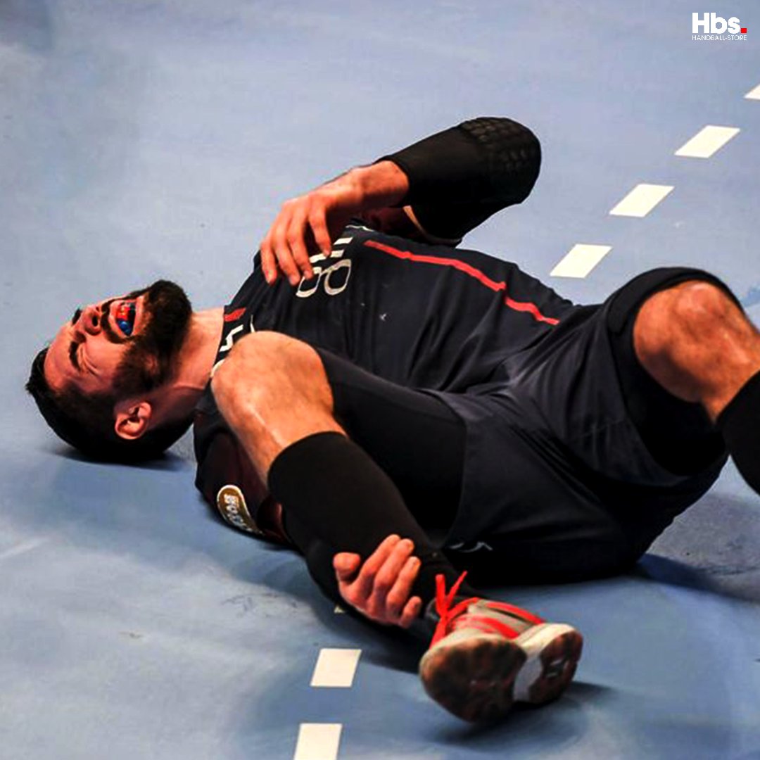 🚨 #OnApplaudit les équipes médicales 🚑 qui sont là tout au long de l'année pour nos petites ou grosses blessures et qui sont encore plus mis à contribution durant cette période difficile ! Merci 🙏

#covid19 #coronavirus