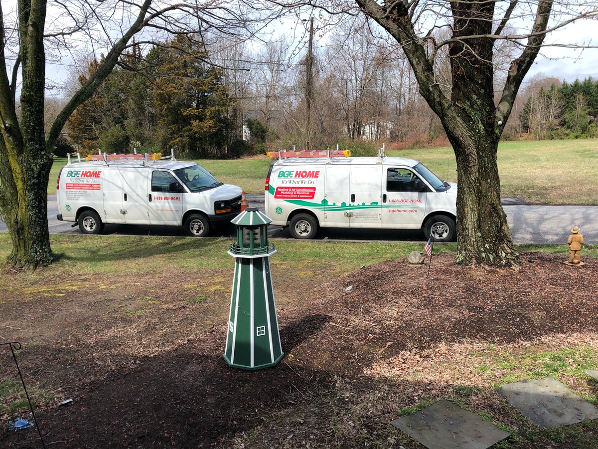 Safety810's tweet photo. @MyBGE why are your trucks in front of my house? #edgewater https://t.co/yNz4qoxuos