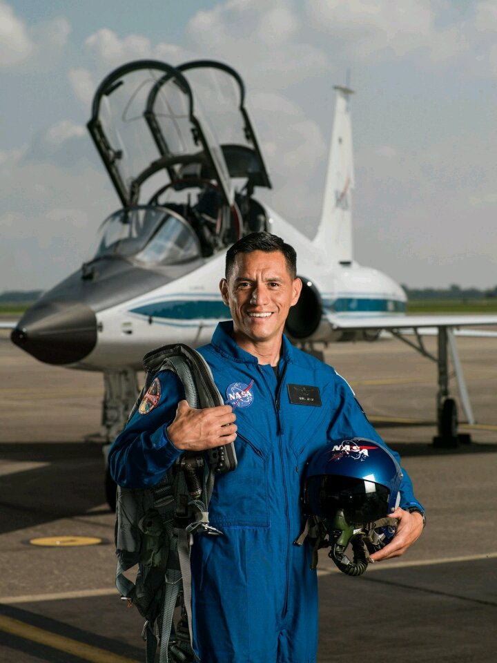 happy886677's tweet photo. 'Astronaut Candidate Frank Rubio' image from the #NASA_App
https://t.co/EB1lHGjVvr https://t.co/G5KO55DBGX