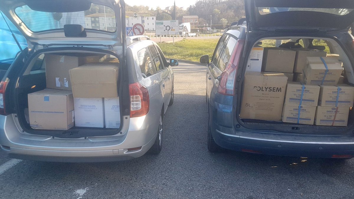 OrdreVet_France's tweet photo. Solidarité #coronavirus : les #vétérinaires de la Drôme donnent 1000 blouses et combinaisons, 10000 gants, 1000 surbottes et 200 masques de chir à l’hôpital de Montélimar.
#COVID19 #veterinairepourlavie https://t.co/IE0HRa5i0s