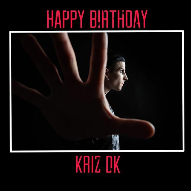 Frisketti_Photo's tweet image. Happy Birthday @krizdk 🤘🏽 @hewasagod @genitorturers @deadstarassembly 🤘🏽
.
📷 @frisketti_photo .

@matthewsgrip @rimelite @dynaliteflash #FriskettiPhoto #ProfessionalPhotographer #MusicPromo #PromoPhoto #EndorsementPhoto #ProPhoto #Certified #Professi… ift.tt/2UjWItN