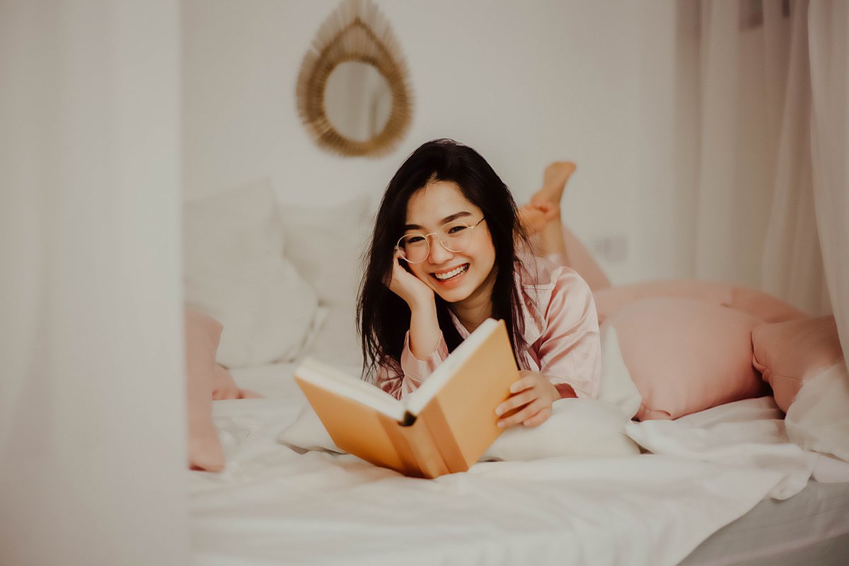 ArsenalHealthy's tweet photo. The 5 BESTSELLER Books To Read During Quarantine Period

https://t.co/8MHWvlKdL2

#Quarantine #QuarantineLife #COVID19 #coronavirus #healthcare #Reading #book #SelfIsolation #selfcare https://t.co/eMFx0leIKu