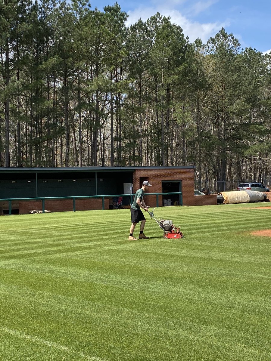 Cuts with Karkuss #goEagles #karkuffwithaK 🦅🦅🦅 ⁦<a href="/thekuff16/">Jared Carkuff</a>⁩