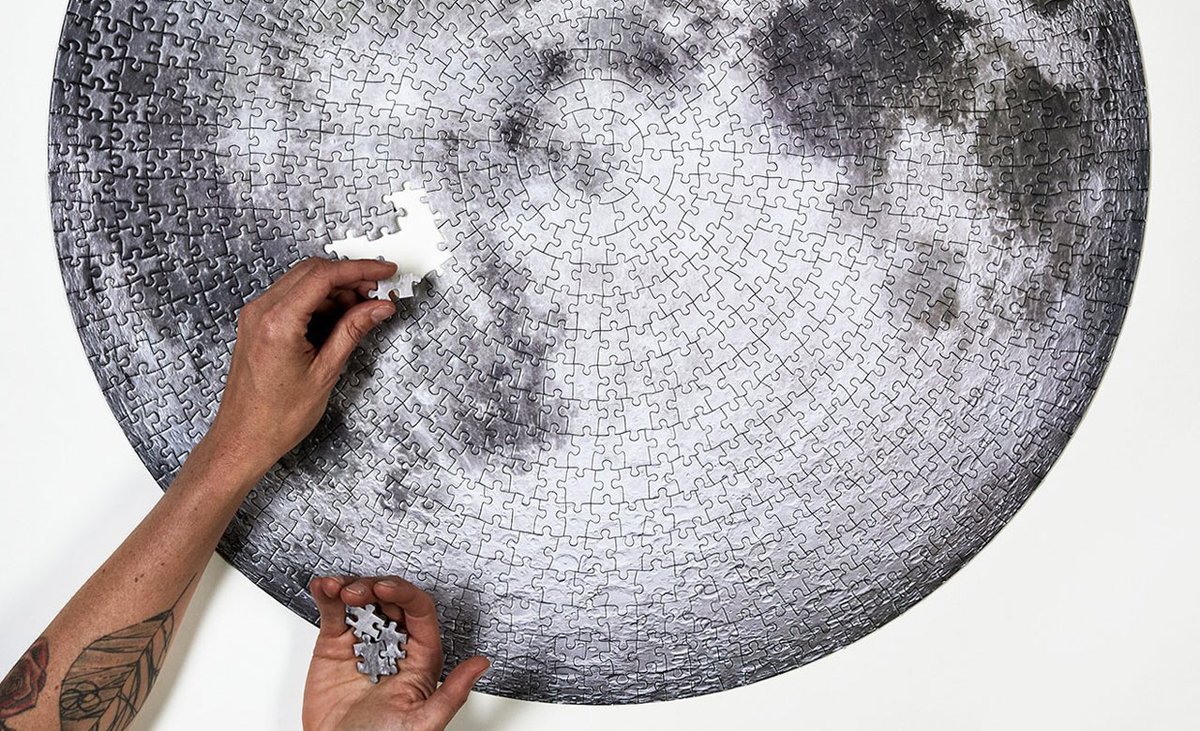 designmilk's tweet photo. Games and Puzzles to Keep You and Your Family Entertained https://t.co/pgj6TvaG3I https://t.co/ylyNoe8ns9