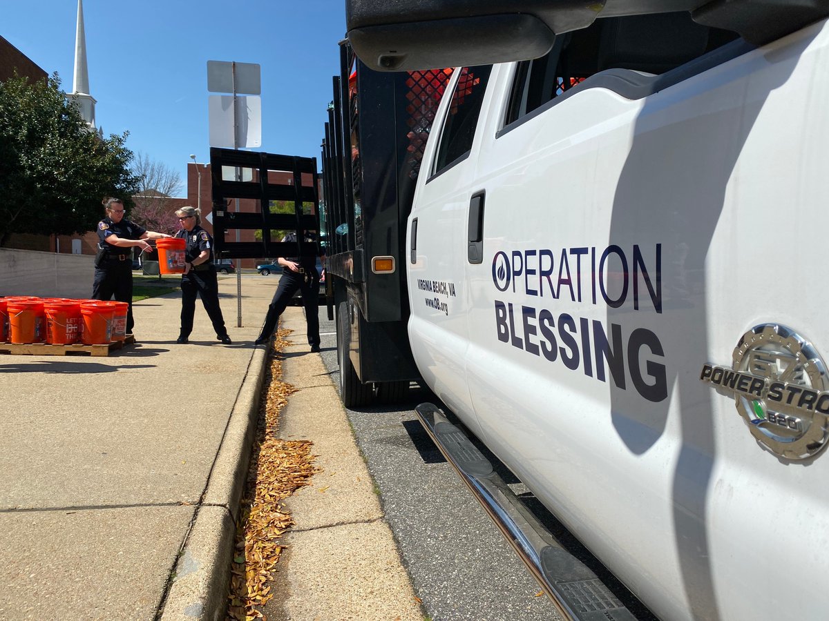 HamptonVAPolice's tweet photo. We are extremely thankful for this generous donation of protective gear from Operation Blessing! Our officers will definitely put this equipment to use as we fight the Coronavirus together as a community and as a nation. https://t.co/iJOlyVRWaH