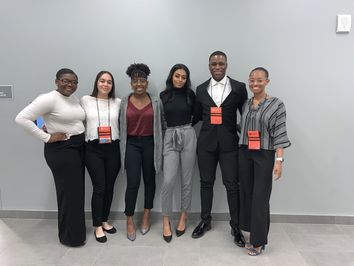 A quick throwback to our officers at the Annual Diversity Leadership Conference where we won first place in the Student Leadership Competition!
