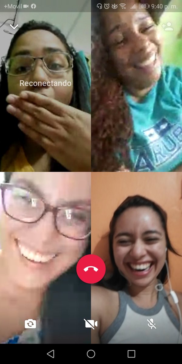 essielmed_'s tweet image. Cuando el chisme está muy bueno.. Jajaajajaj #reconectando #QuedateEnCasa #videocallsistheneworange