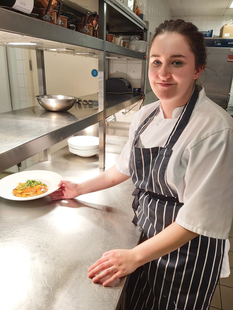 👩‍🍳 MEET THE TEAM! 👩‍🍳
We want to introduce you to one of our newest team members, Lauren! ✨
Lauren only joined the team recently but is a fab addition! 
Be sure to say hello to her around our hotel! 👋