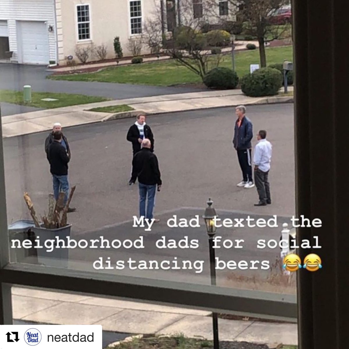 Who doesn't love a nice brew with the boys? 🍻