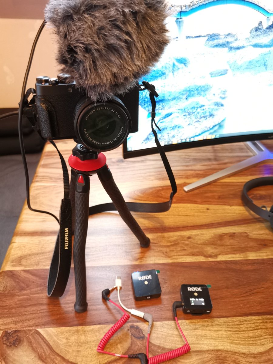 ragnarh's tweet image. New investments in my video streaming capabilities: #RodeWirelessGo Microphones which can be used with my #FujifilmXT100 or Smartphone to live stream (church service next Sunday)
