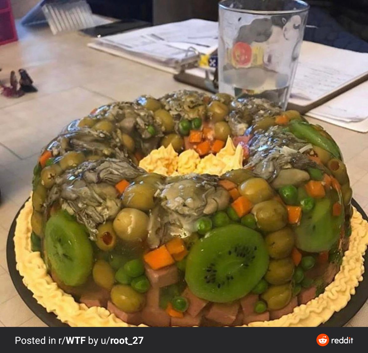 JackMuse's tweet photo. Day 3 of self isolation: "Think I'll experiment with cooking. What fun recipes can I make with the ingredients I have?" 
The internet: https://t.co/jAz0UjJcCH