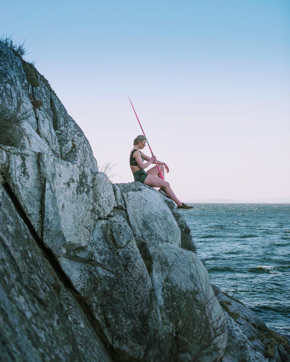 Found a great place to self isolate 🏔️🌊💙
Check out my IG post to see my thoughts on how I'm choosing to handle the uncertainty of this season!
instagram.com/p/B97GqlQBl9J/…