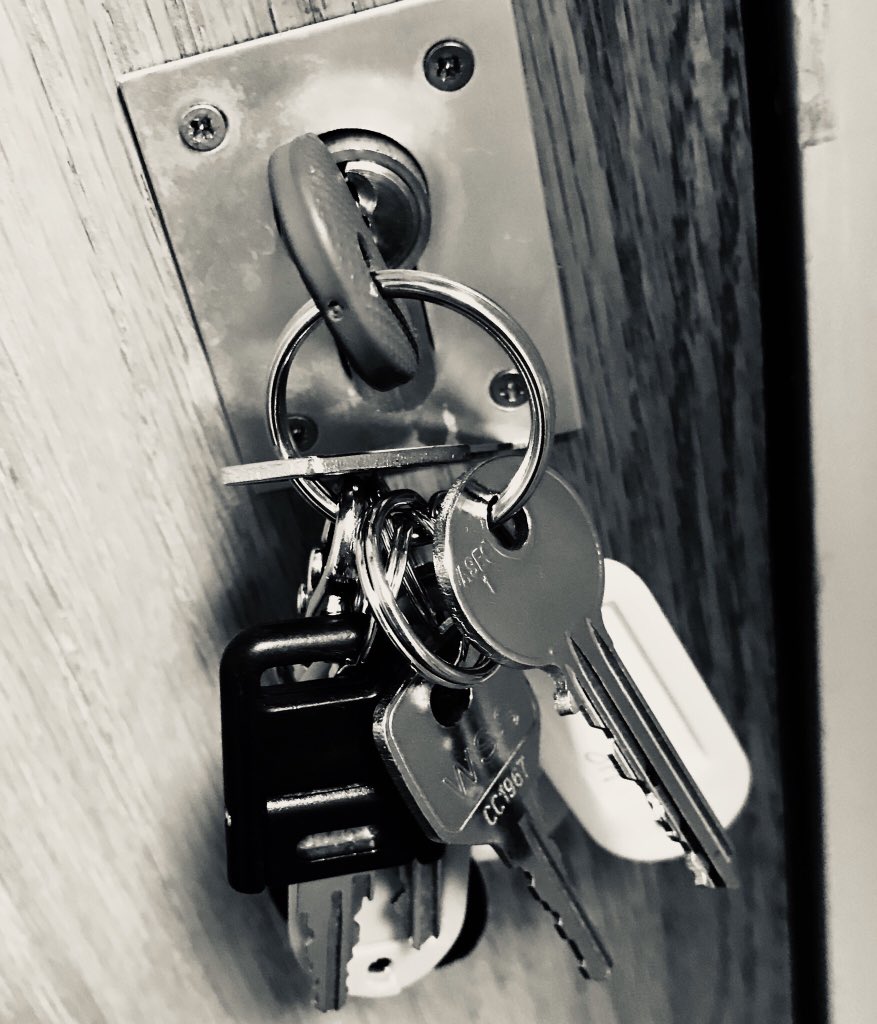 SV_JudithMiller's tweet image. Couldn’t be prouder of Team @sayervincent this week - everyone’s pulled together - we’re now fully remote from the morning - physically distant but virtually connected  - we’ll be here trying to do all we can to support #charities #volsec #socialpurpose